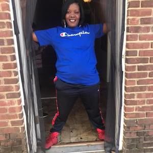 Meet your Posher, Cassandra